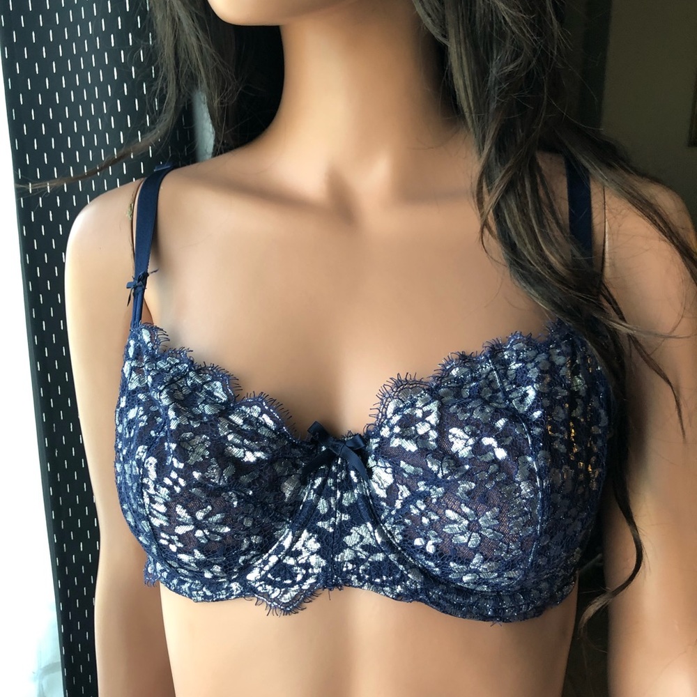💋SOLD Secret Lingerie Box “bra series”